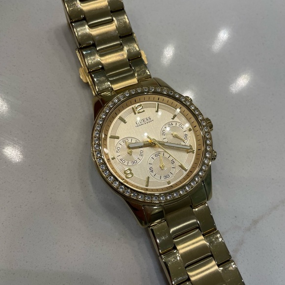 Guess Watch - Picture 1 of 2